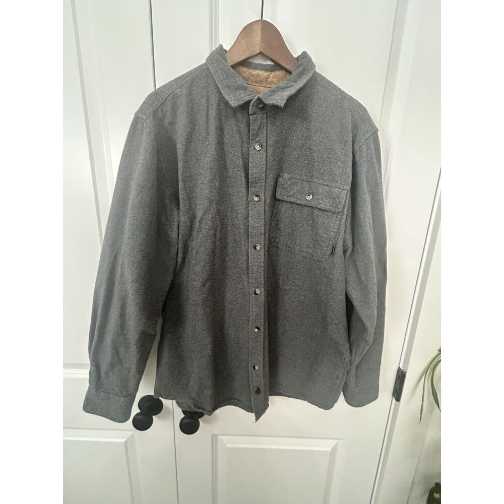 Legendary Whitetails Buck Camp Flannel Shirt Mens Large Charcoal Heather Grey